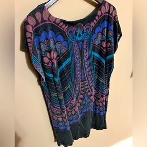 Patterned gray with colors stretchy tunic size L